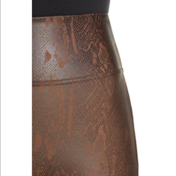 Spanx Faux Leather Snakeskin Leggings - Picture 6 of 8